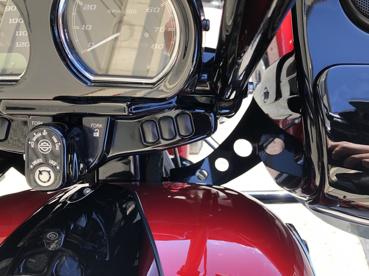 Bung King, BUNG KING - ROAD GLIDE FAIRING SUPPORT BRACKETS