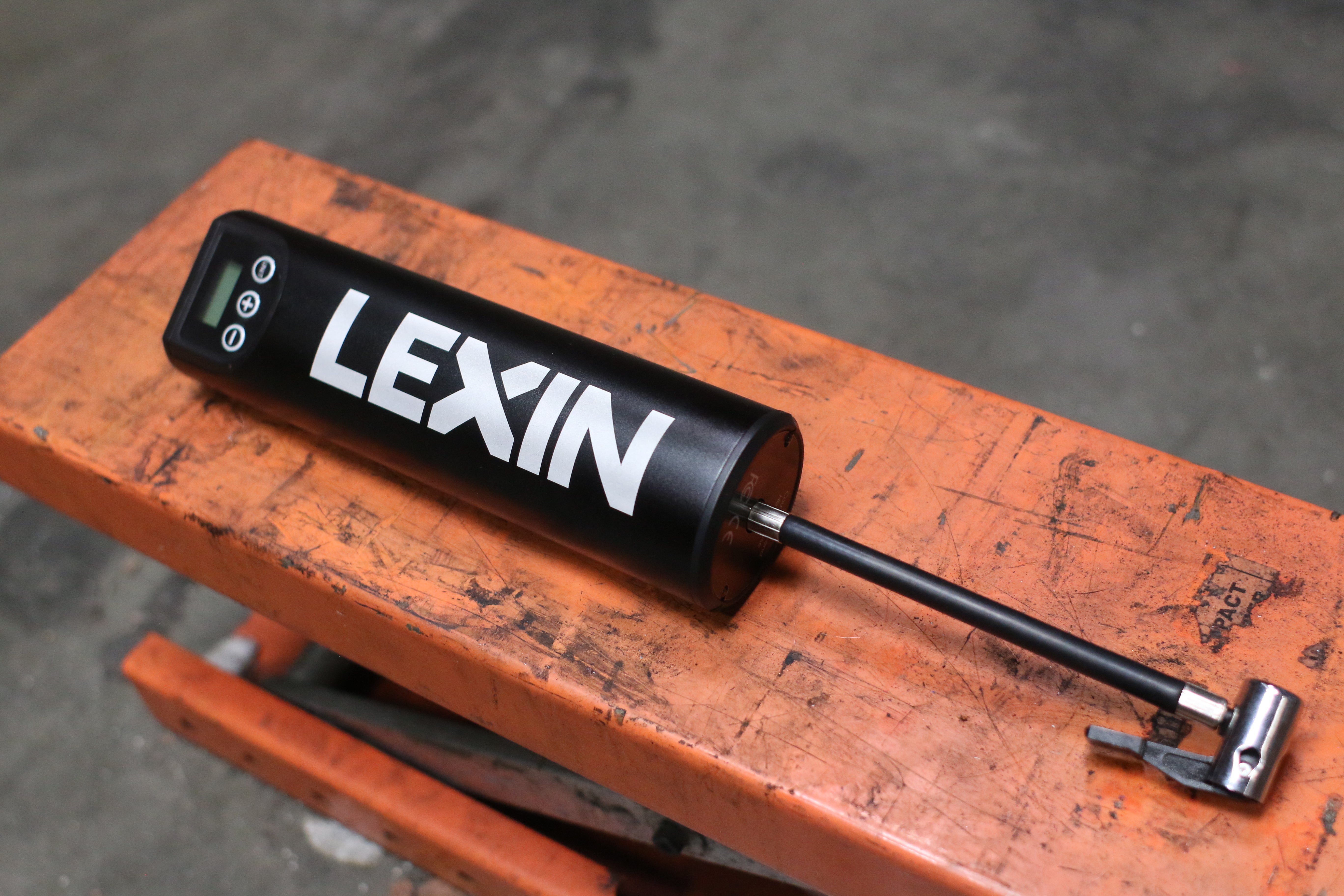 Lexin, LEXIN Smart Tire Pump